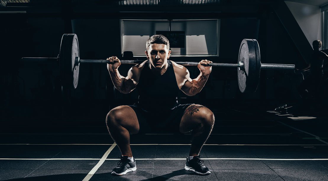 10 exercícios de força subestimados que constroem músculos e quebram platôs