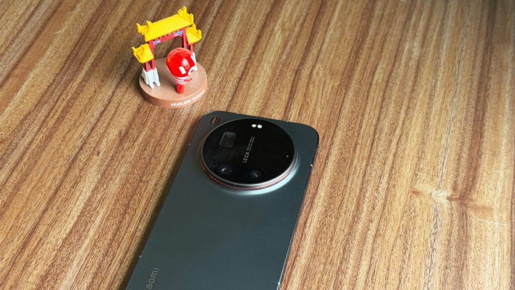 O Xiaomi 17 Ultra tem alguns complementos impressionantes que tornam o tirar fotos muito divertido