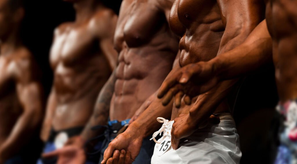 O guia completo para ganhar um cartão IFBB Pro e alcançar o maior estágio do fisiculturismo