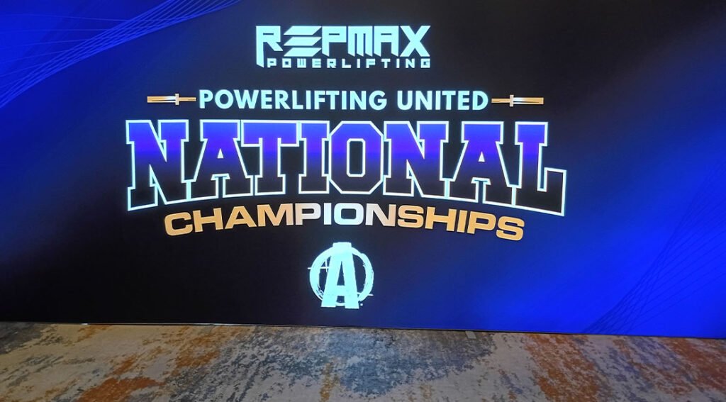 Resultados do Powerlifting United Nationals em 2026: Zac Meyers totaliza 2.309 libras enquanto recordes caem em San Antonio
