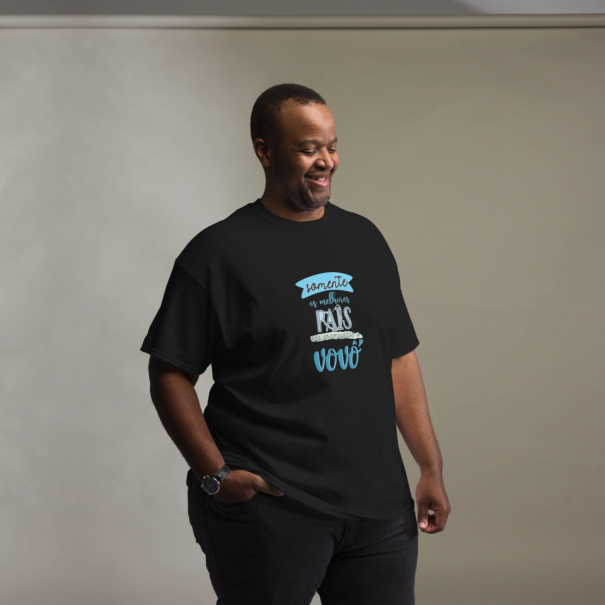 29d5295d-ff35-5f0c-997c-1acc2353c4e9.webp Camisa Masculina Plus Size Promovido a Vovô - Imagem 1