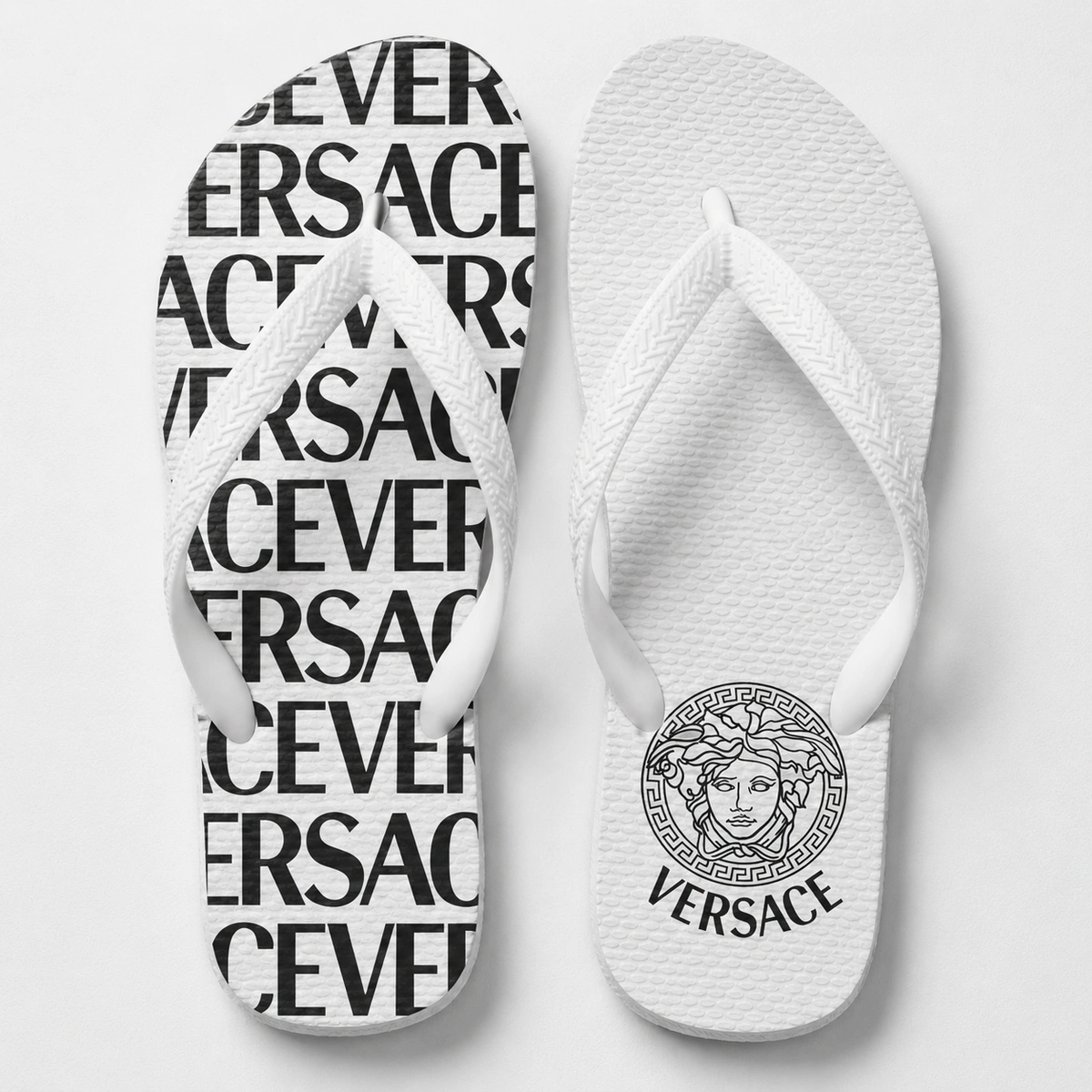 d980cb5d-2c37-52c8-b4e4-4a28cb4b24ff.webp Chinelo Masculino Versace Nobre - Imagem 1